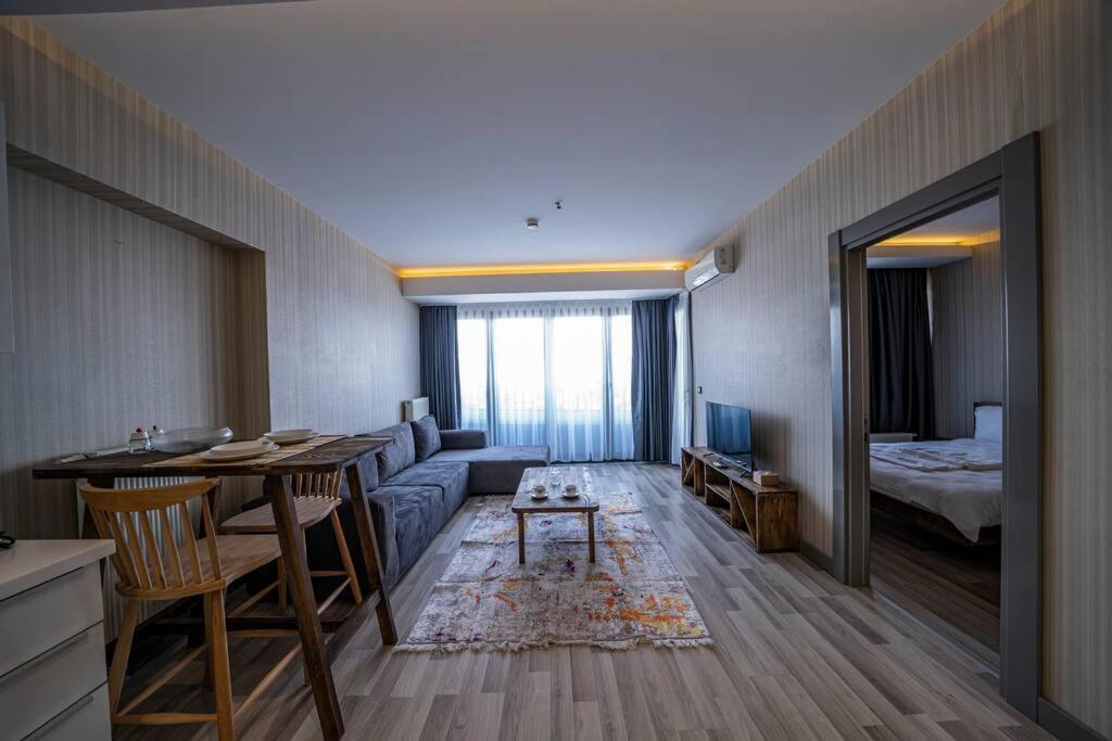 Allure Towers 200